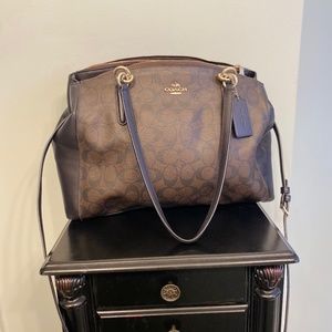 Coach Christie Carryall